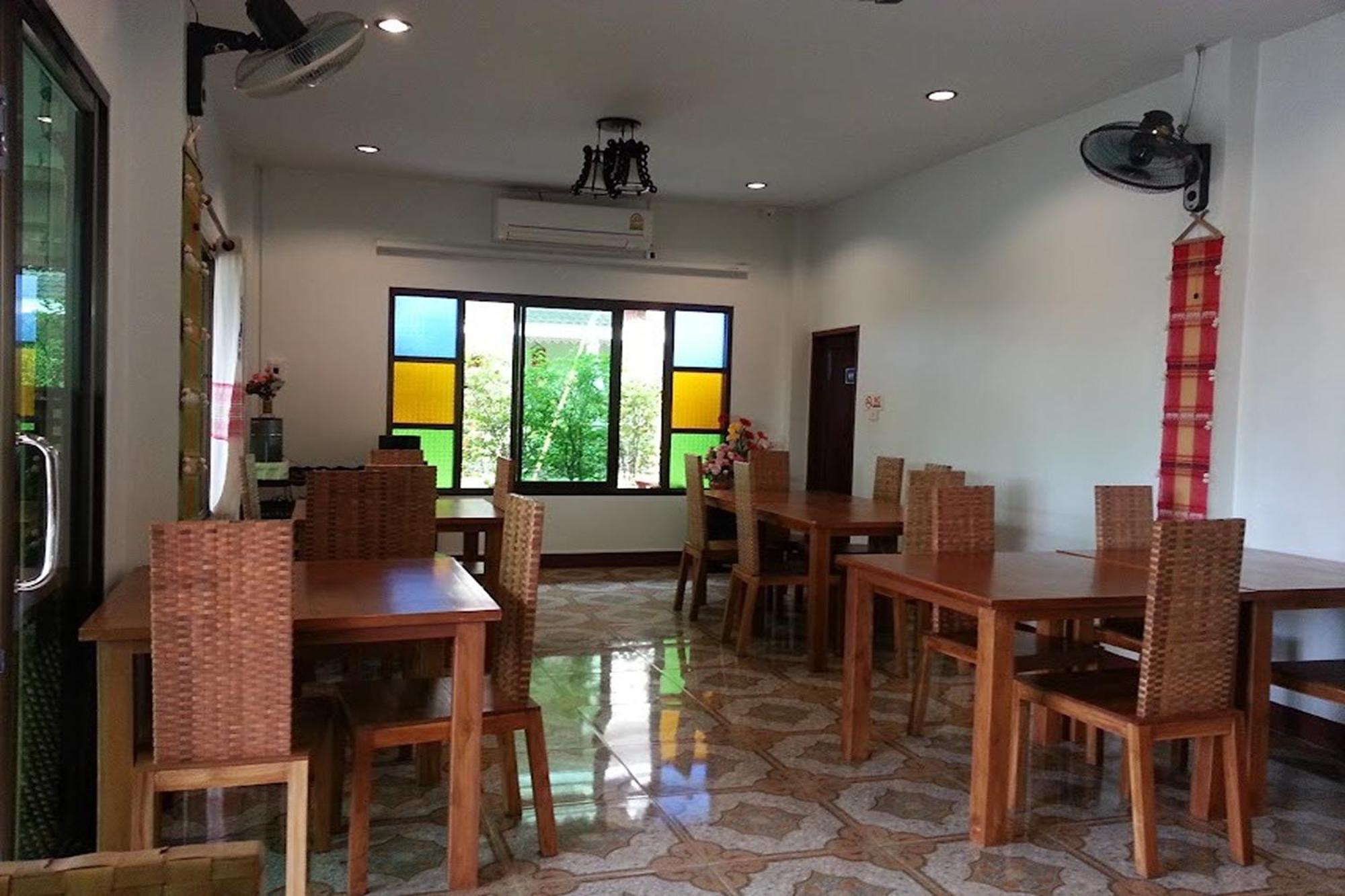 Sawadeelanna Hotel Nan Exterior photo